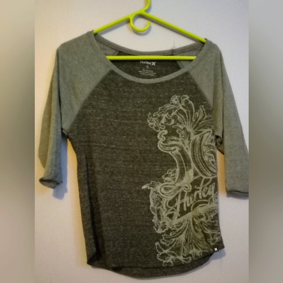 Hurley Graphic Quarter Sleeve - Picture 1 of 3